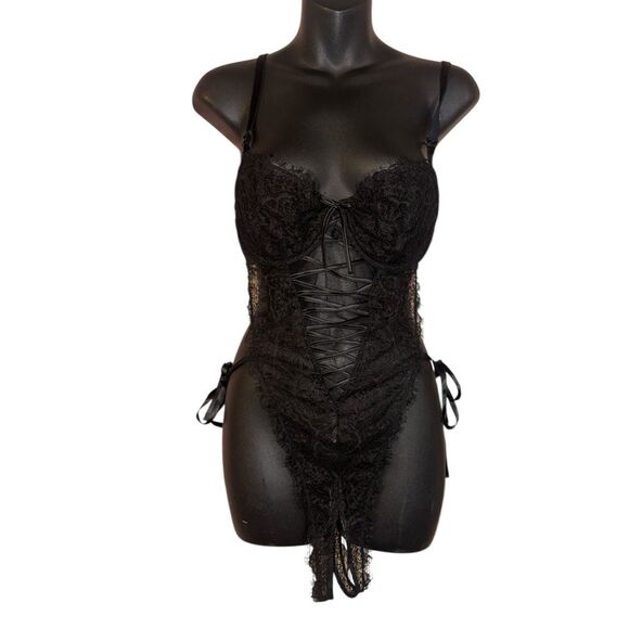 Beautiful Victoria secret bodysuit lace up corset front floral bows mesh Lacey s - Picture 2 of 11